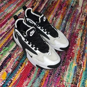 Zoom 2000 Nike shoes